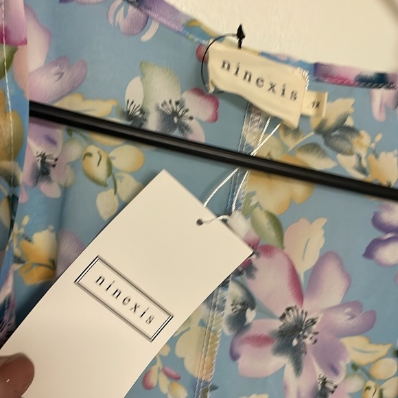 Beautiful Kimono- make it yours. Dress it up or down. - Picture 2 of 3